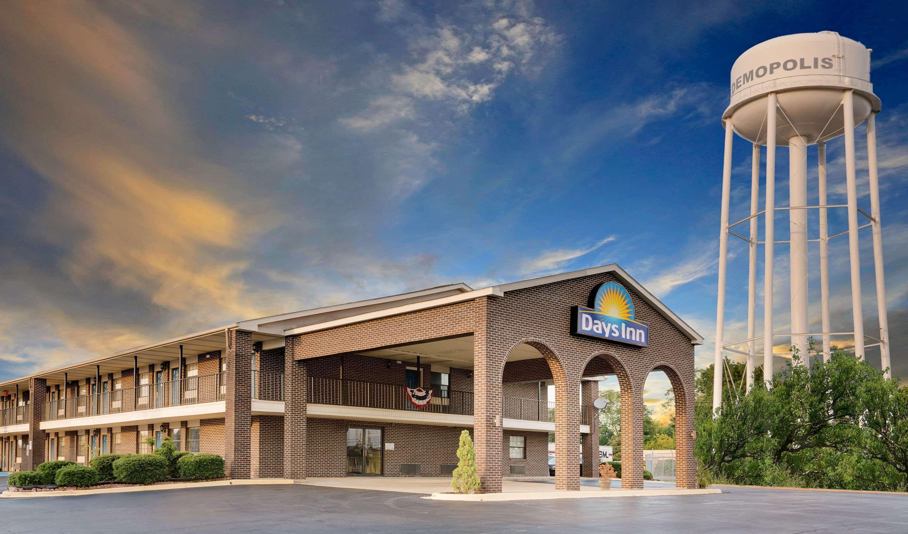 Days Inn By Wyndham Demopolis Екстер'єр фото