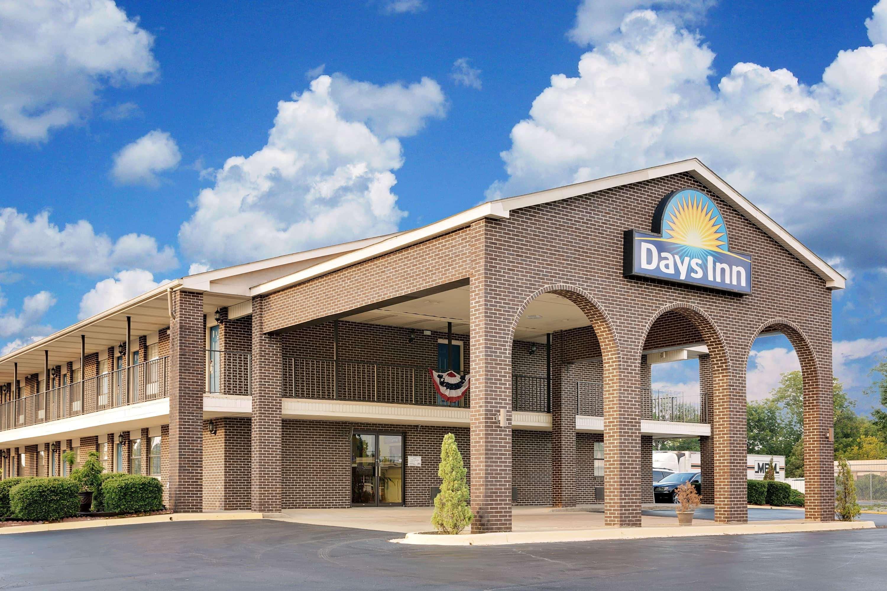 Days Inn By Wyndham Demopolis Екстер'єр фото