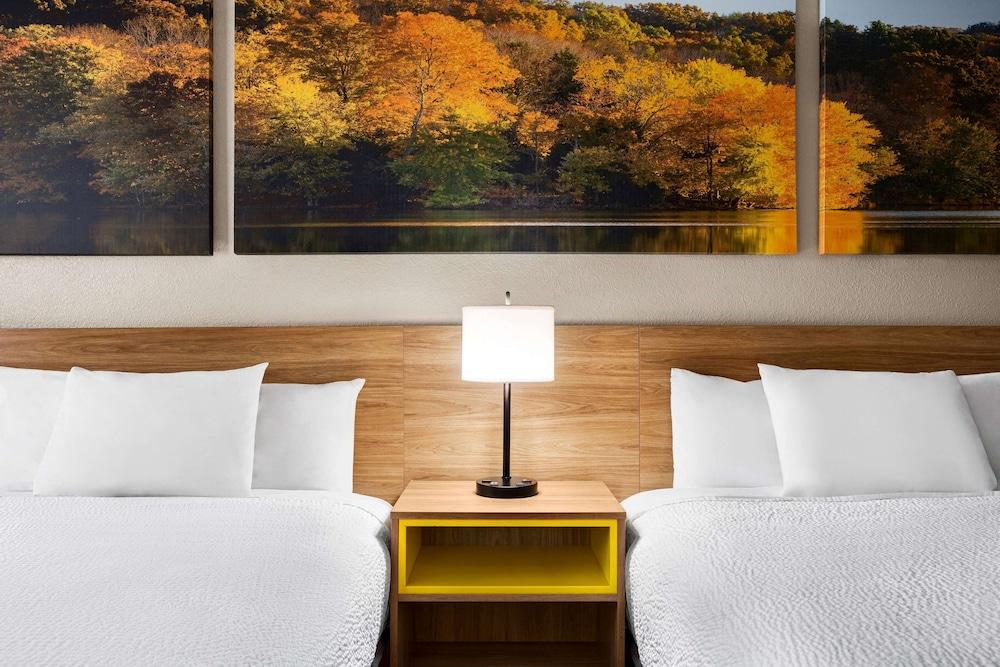 Days Inn By Wyndham Demopolis Екстер'єр фото